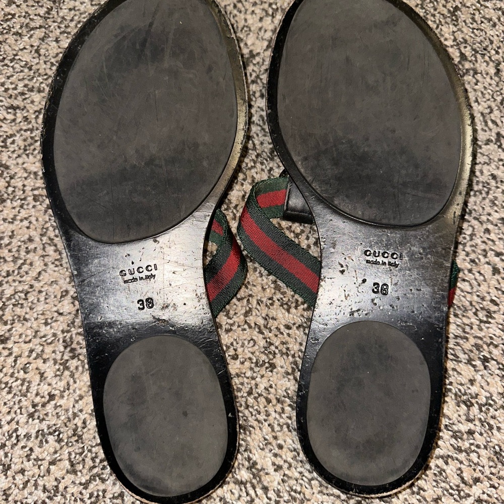 Gucci Black and Green Flip Flops - Picture 2 of 2